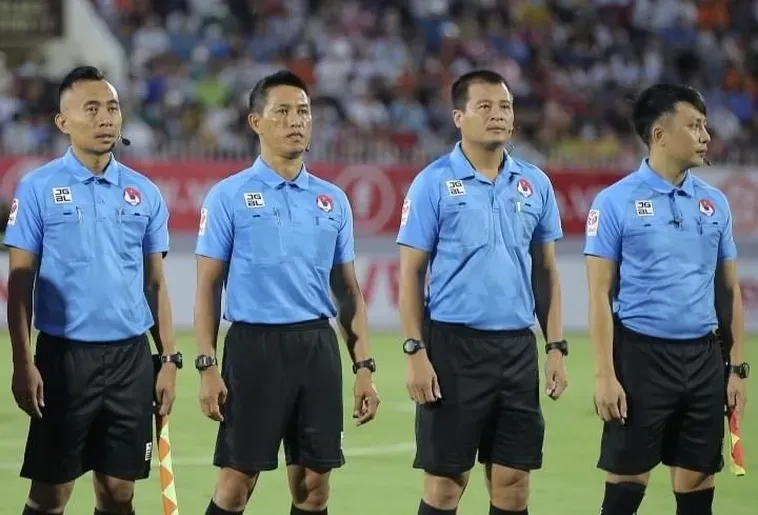 Vai Trò Quan Trọng Của Trợ Lý Trọng Tài Bóng Đá Trong Các Trận Đấu
